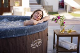 Opblaasbare bubbelbaden Lay-Z Spa Lay-Z-Spa Toronto Energy-Efficient Smart AirJet Spa met App Bediening 5-7 Personen Bestway 4