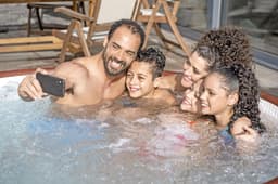 Opblaasbare bubbelbaden Lay-Z Spa Lay-Z-Spa Helsinki Smart AirJet Plus Opblaasbare Spa met Appbediening voor 5-7 Personen Bestway 7