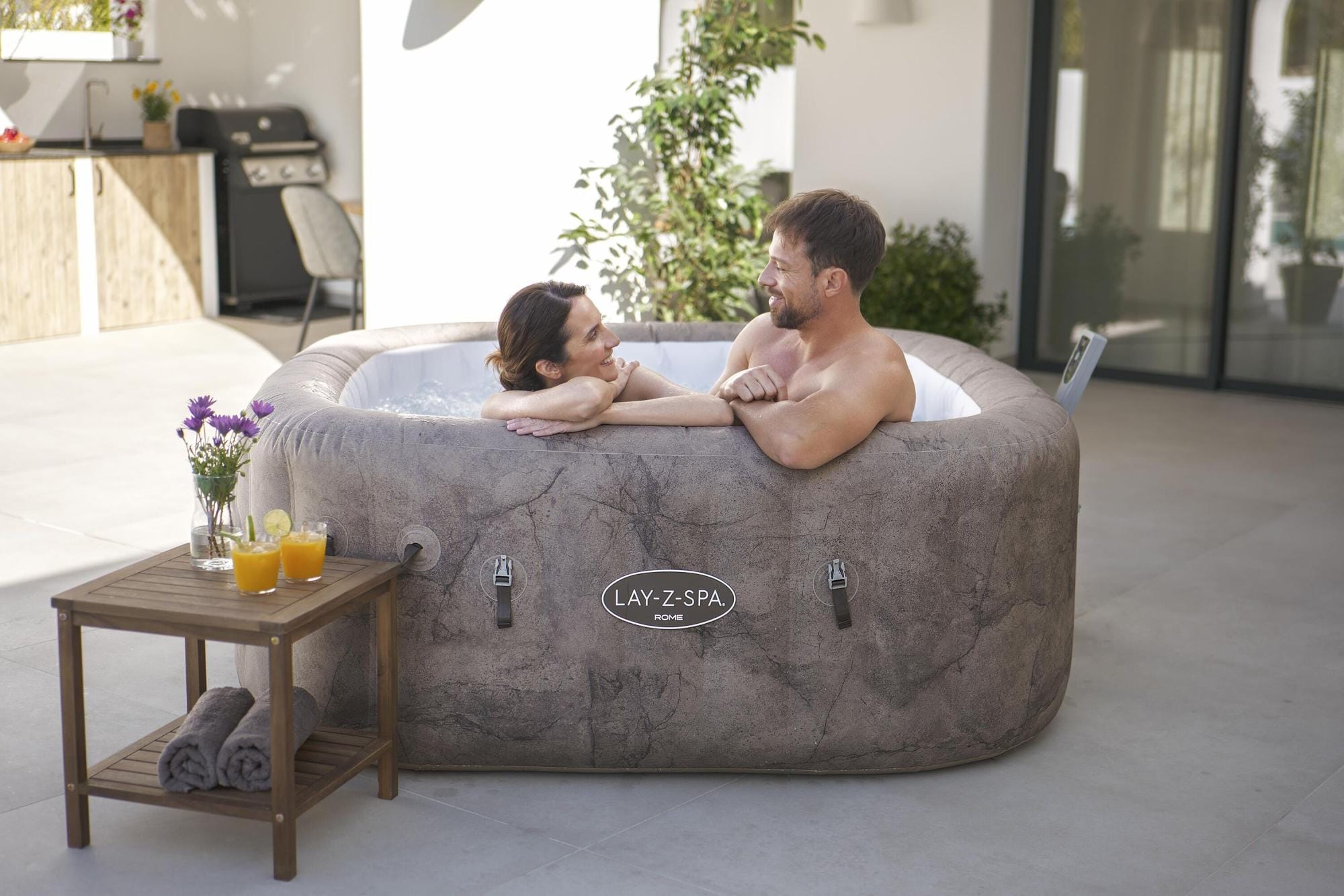 Opblaasbare bubbelbaden Lay-Z Spa Lay-Z-Spa Rome Energy-Efficient Smart AirJet Opblaasbare Spa met App Bediening 4-6 Personen Bestway 5