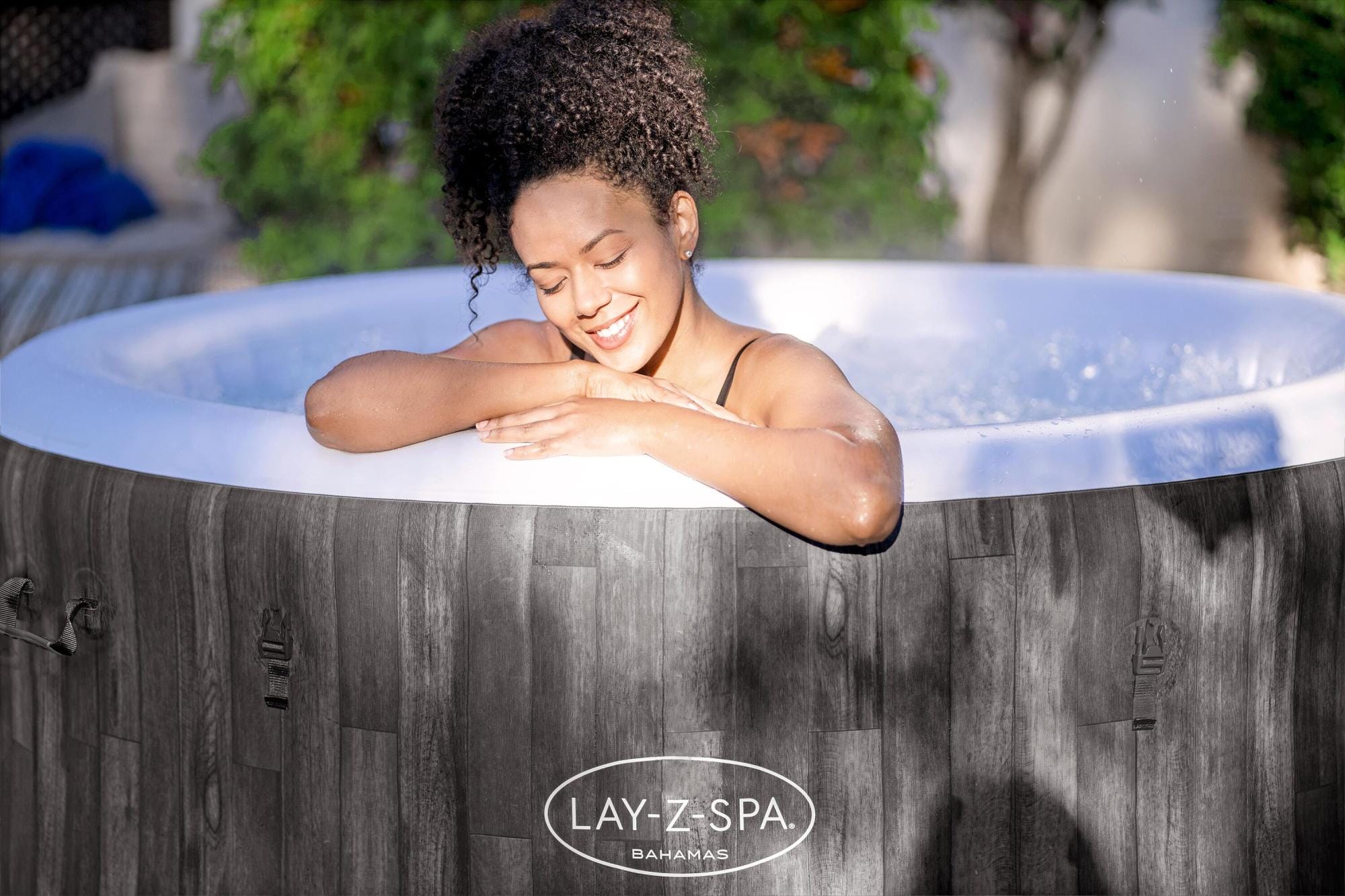 Opblaasbare bubbelbaden Lay-Z Spa Lay-Z-Spa Bahamas AirJet opblaasbare spa 2-4 personen Bestway 1