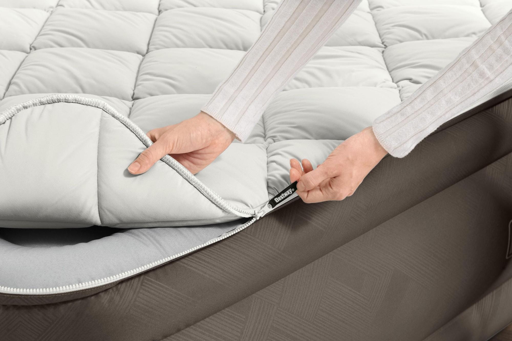 Luchtbed Bestway Fortech Queen Luchtmatras met Duvet Matrasoplegger en Ingebouwde Elektrische Pomp  2,03 m x 1,52 m x 51 cm Bestway 8