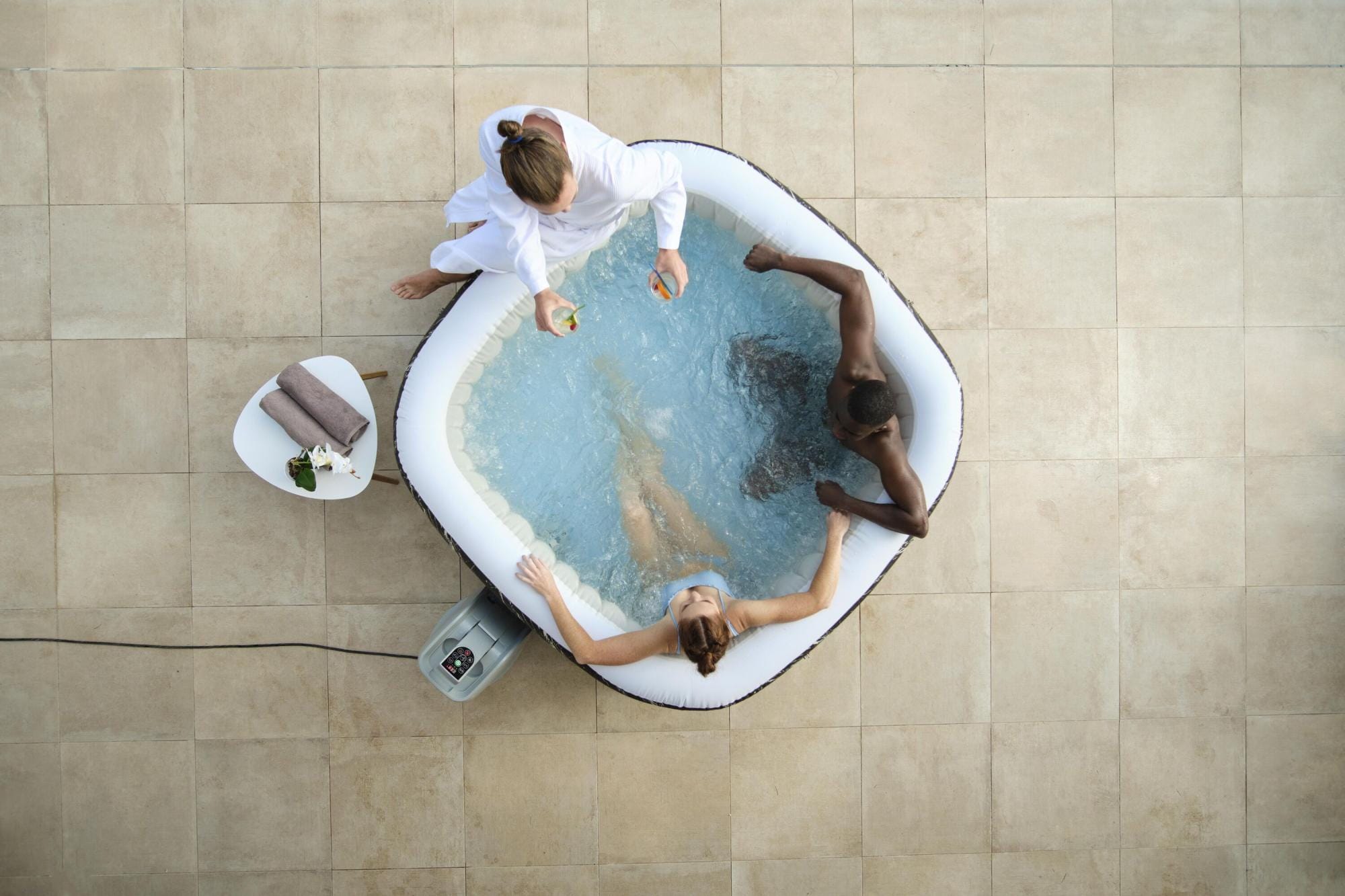 Opblaasbare bubbelbaden Lay-Z Spa Lay-Z-Spa Hollywood Luxe AirJet  Opblaasbare Spa met Ledverlichting voor 4-6 Personen Bestway 13