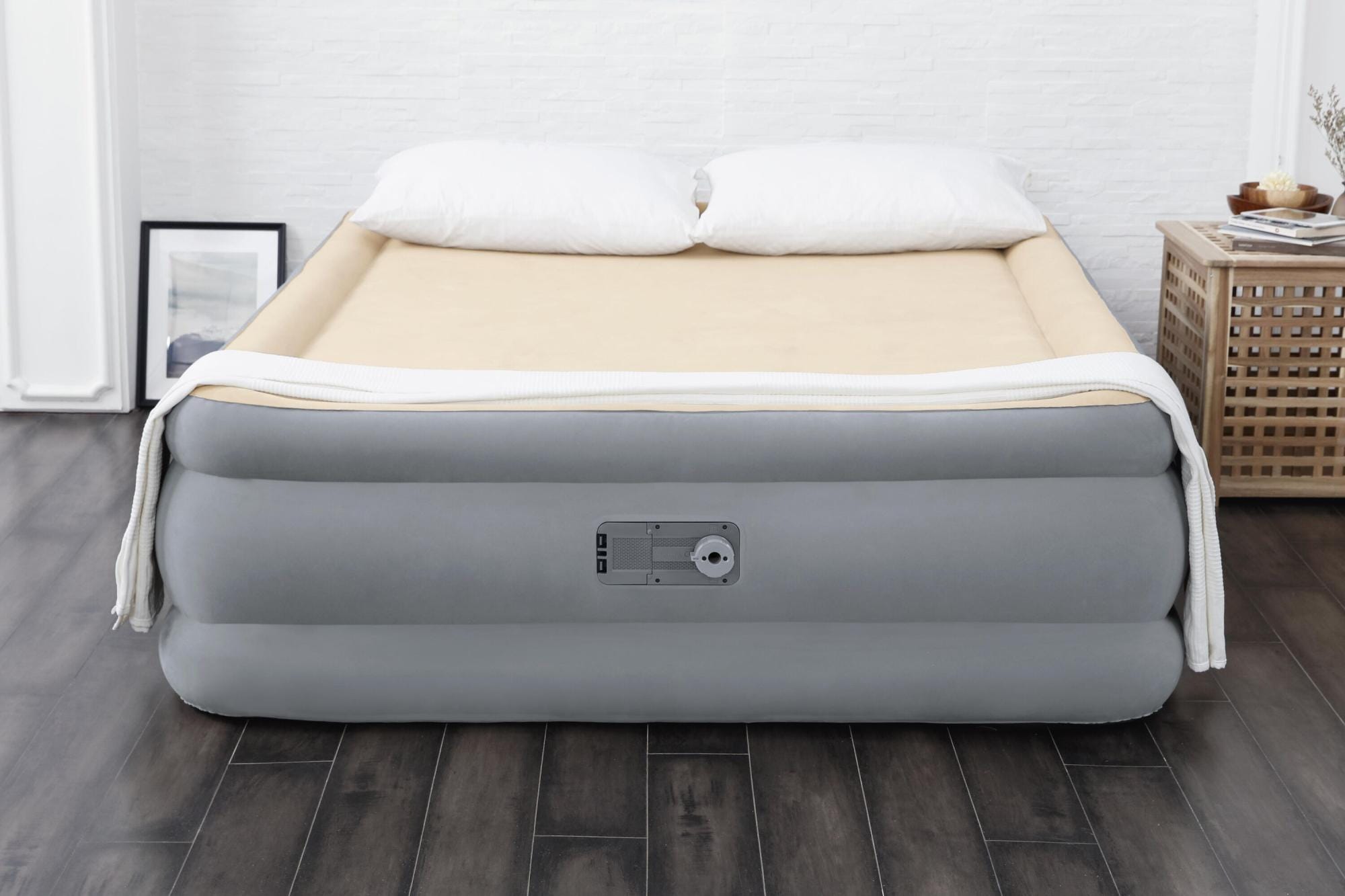 Luchtbed Bestway 2,03 m x 1,52 m x 46 cm Tritech luchtbed met slaapoppervlak van schuim Queen met ingebouwde AC-pomp Bestway 3