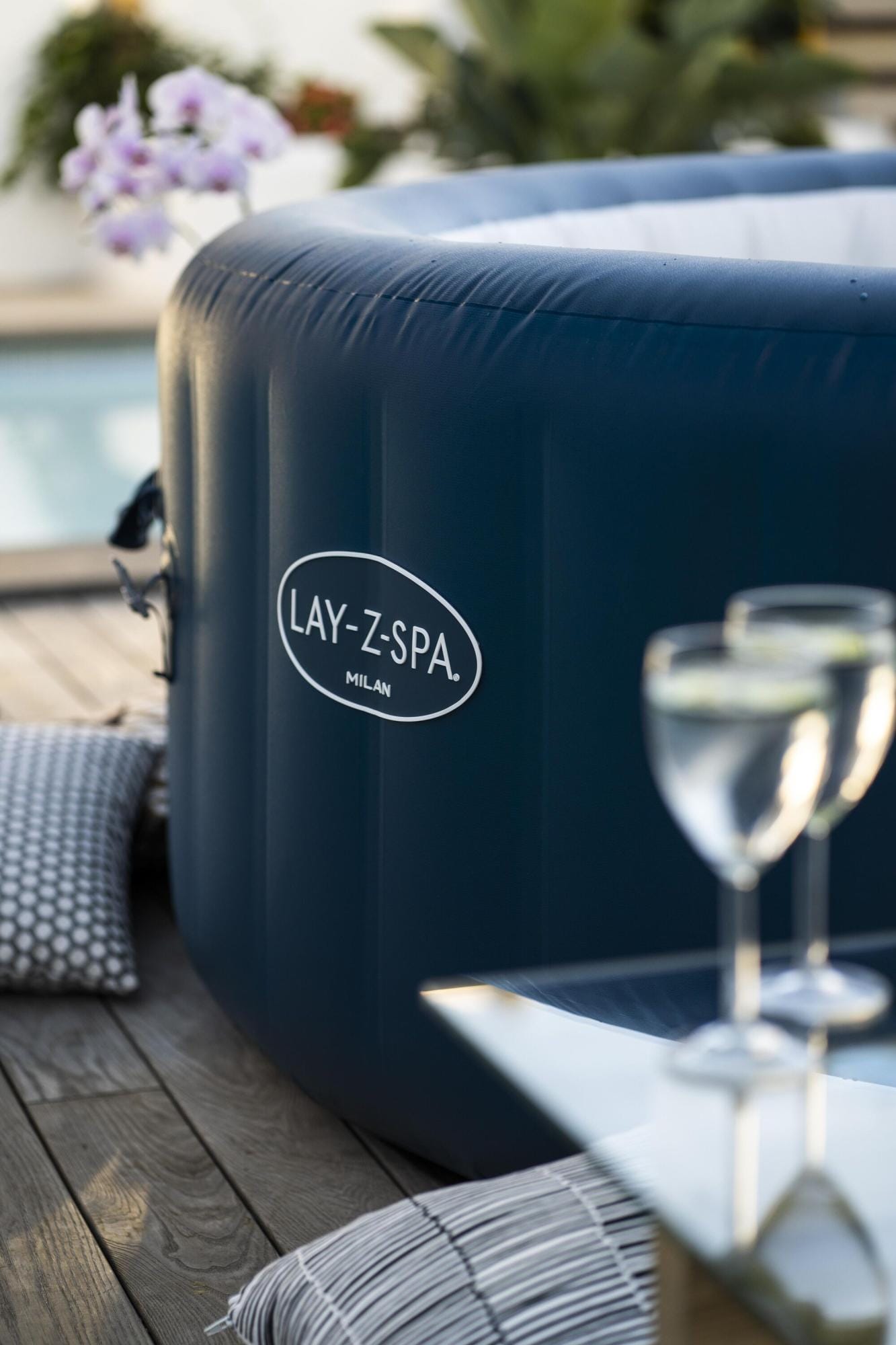 Opblaasbare bubbelbaden Lay-Z Spa Lay-Z-Spa Milan AirJet Plus opblaasbare hottub met appbediening 4-6 personen Bestway 27
