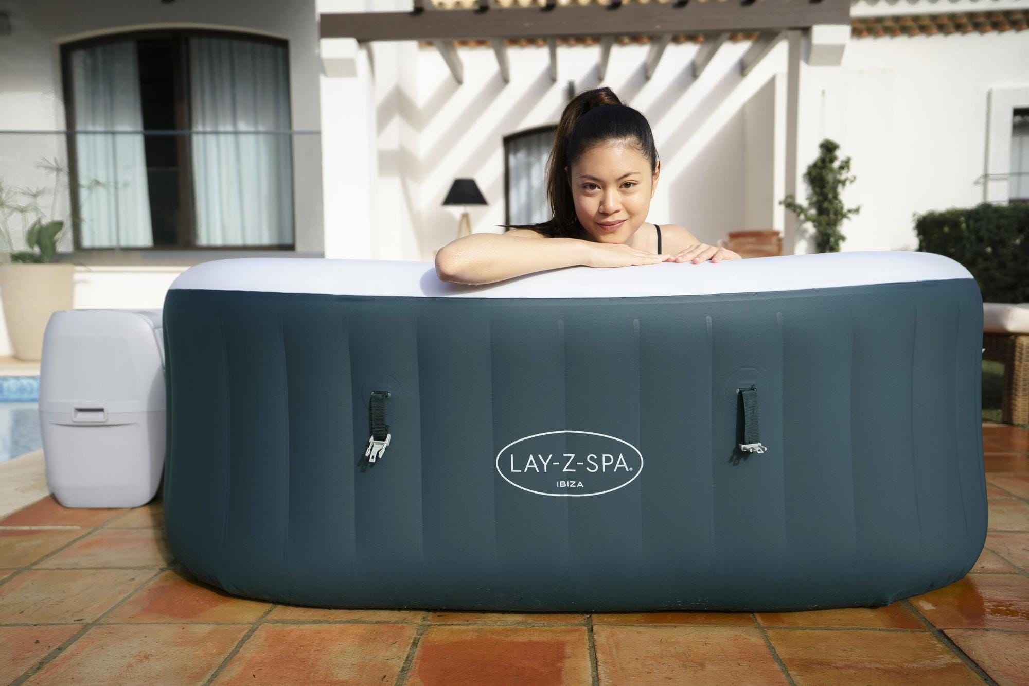 Opblaasbare bubbelbaden Lay-Z Spa Lay-Z-Spa Ibiza AirJet opblaasbare spa 4-6 personen Bestway 1