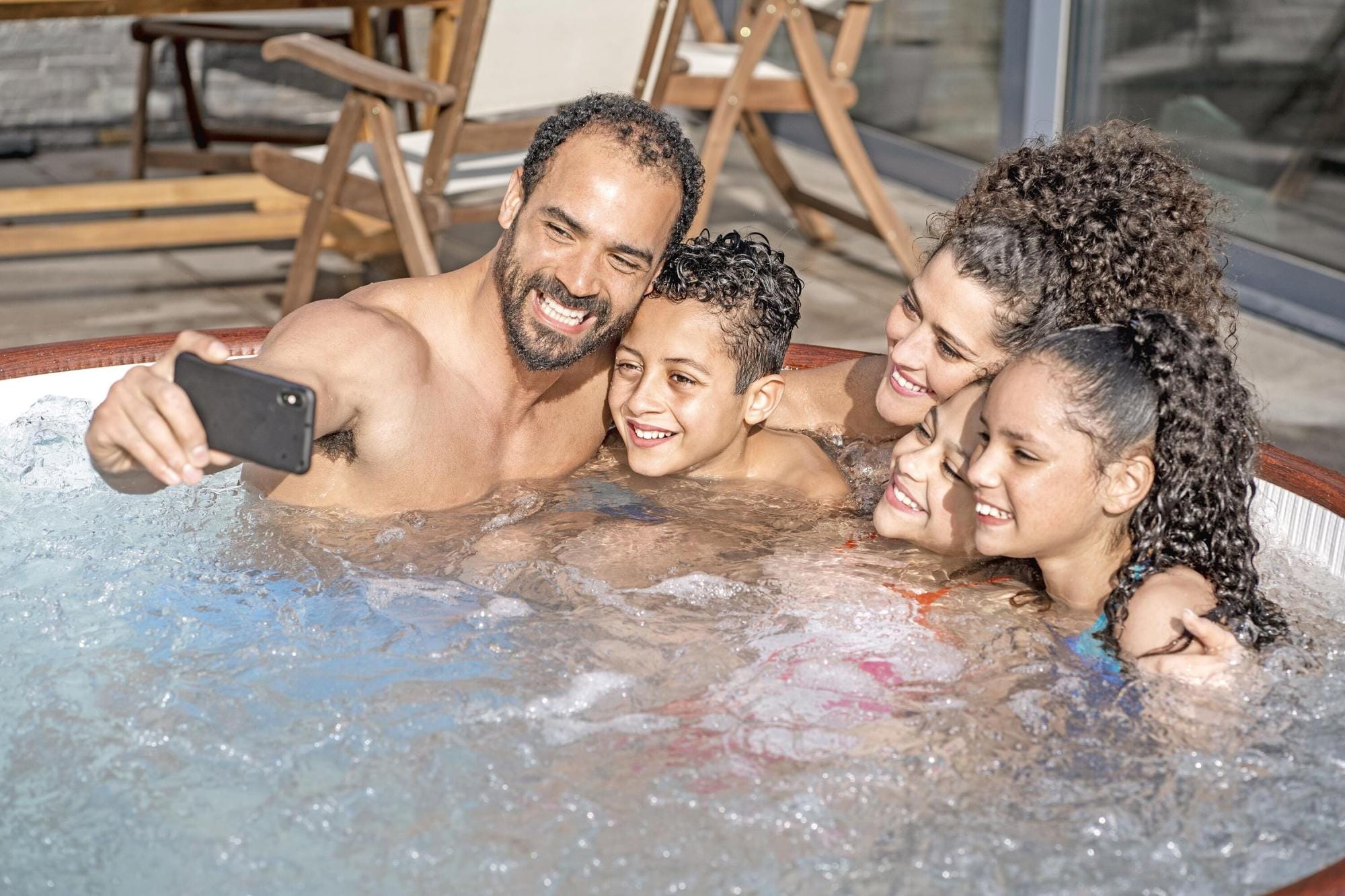 Opblaasbare bubbelbaden Lay-Z Spa Lay-Z-Spa Helsinki Smart AirJet Plus Opblaasbare Spa met Appbediening voor 5-7 Personen Bestway 16